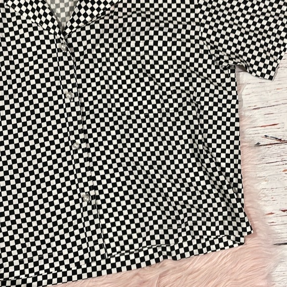 NWT Terez Short Sleeve Button Down in Racing Check - Picture 9 of 10